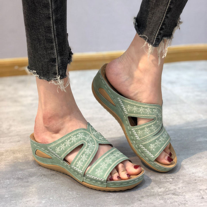 Herminia | Sandalias Ergonómicas Caladas
