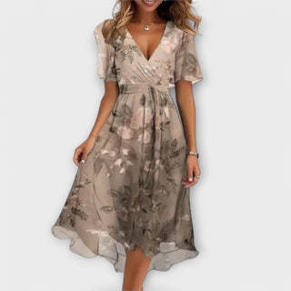 Avery | Blooming Breeze Midi Dress