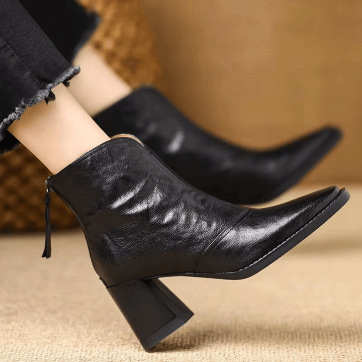 Escolástica | Botines Estrella del Boulevard