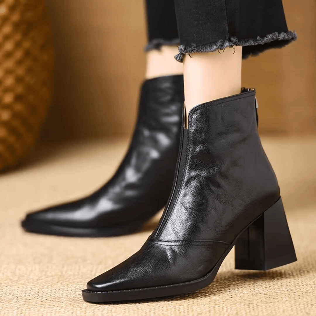 Escolástica | Botines Estrella del Boulevard