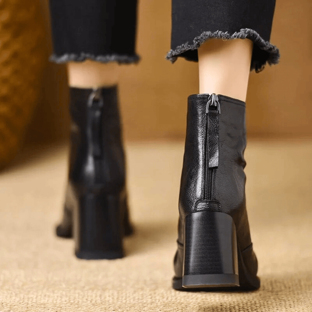 Escolástica | Botines Estrella del Boulevard